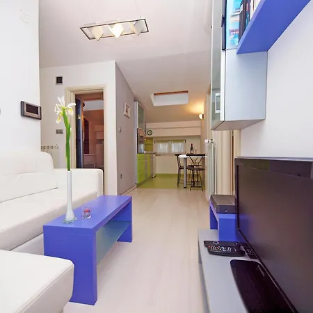 Apartments Keran - By Suites Living Vodice Exterior photo