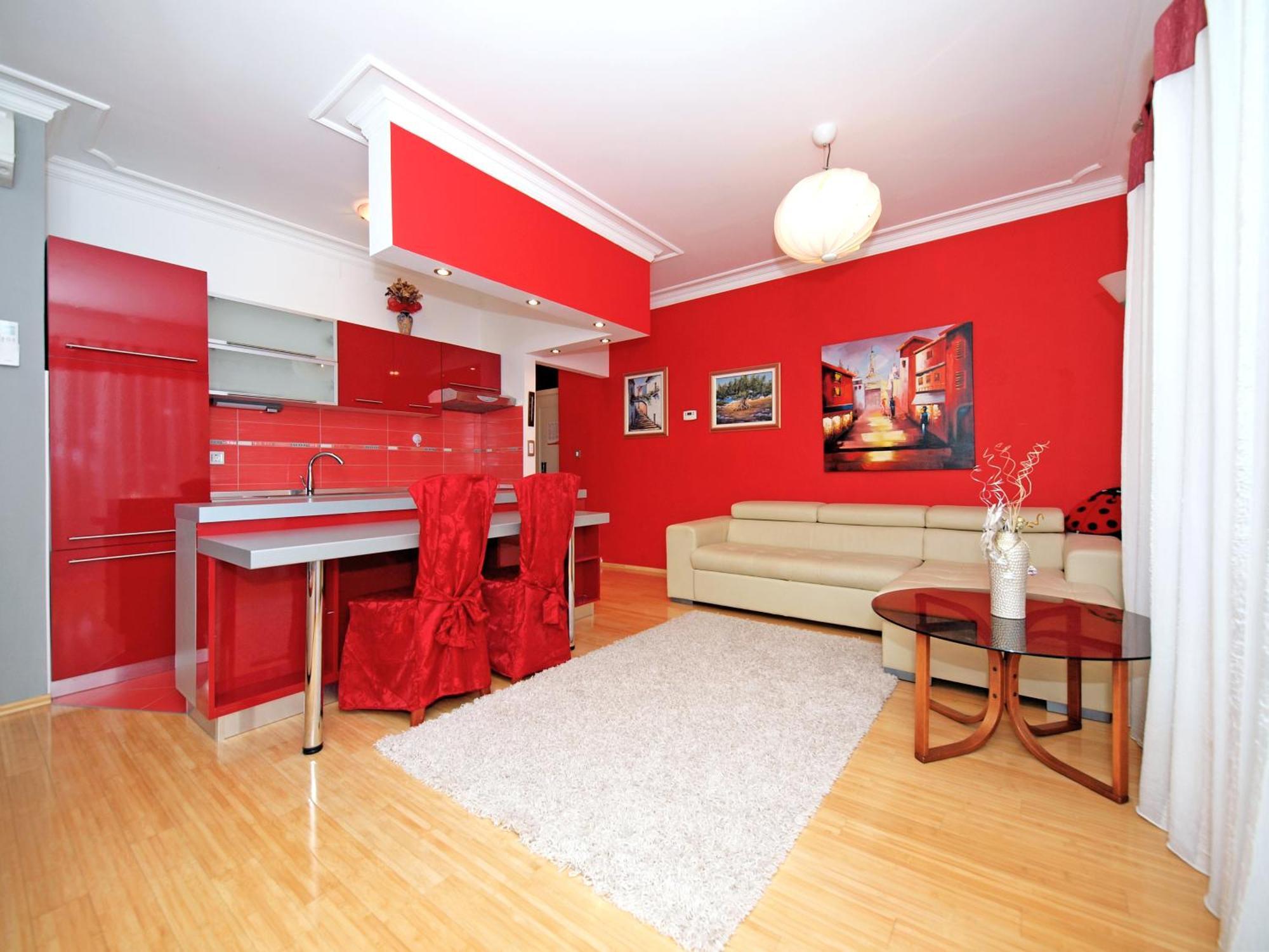 Keran - By Living Apartment *