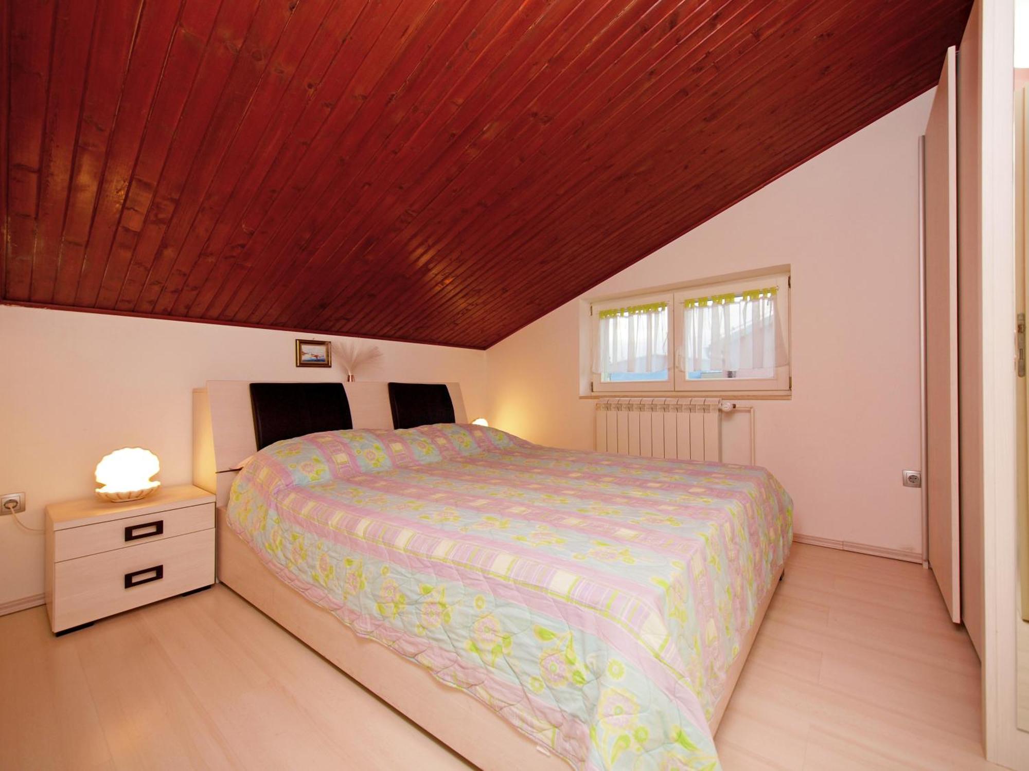 Apartman Keran - By Living